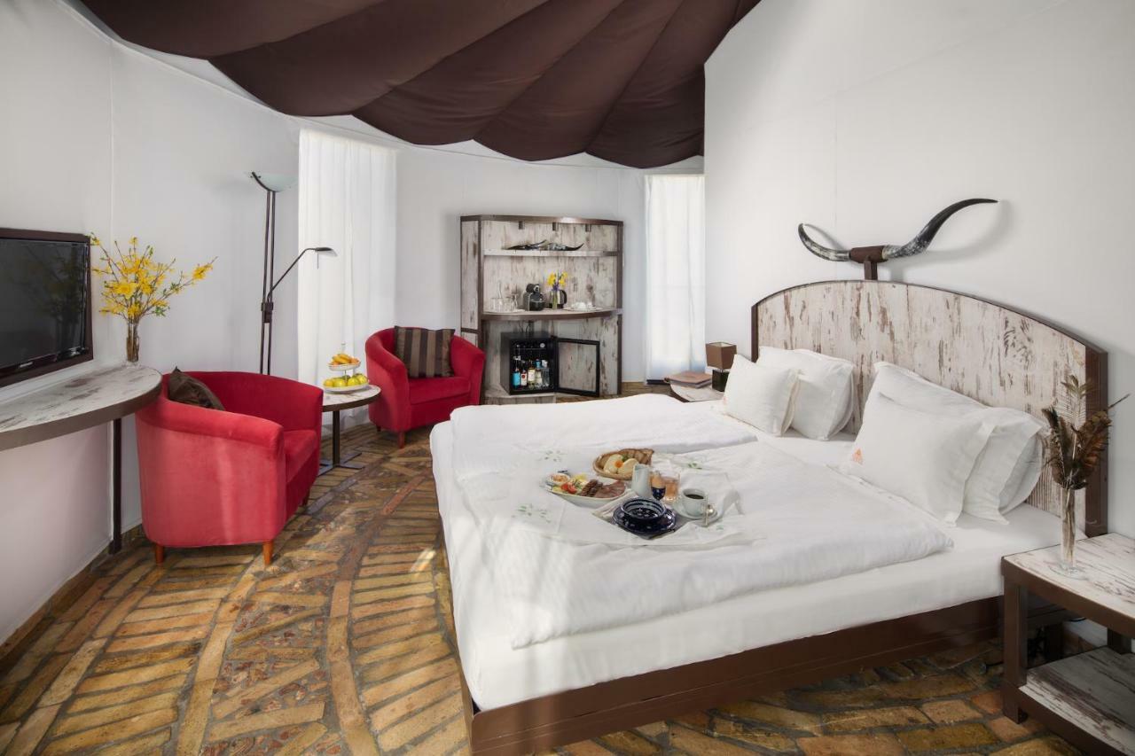 Homoki Lodge Bed & Beyond Glamping (Adults Only) Ruzsa 외부 사진